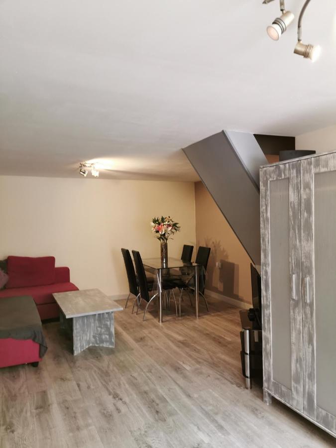 Palaz 1 - 2 Bedroom Garden Flat Edmonton Extérieur photo